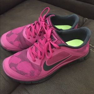 Nike Free 4.0 - Fusia