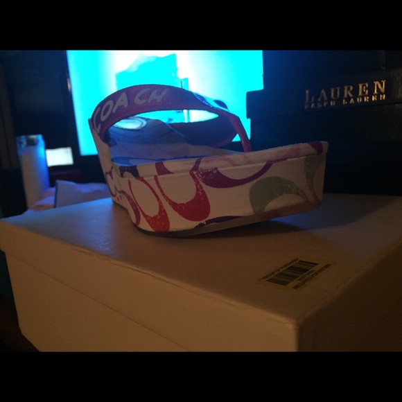 Coach Early 2000 sandals …Worn twice looks brand new coach multi color wedge - Picture 2 of 4