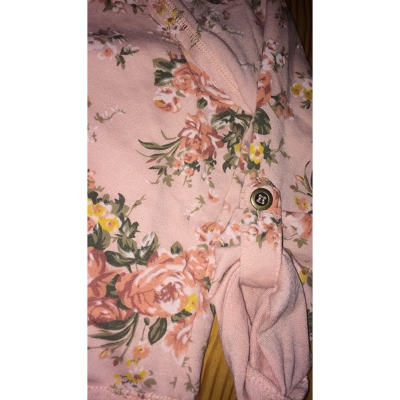 CLOSET CLOSING Floral Pink Crewneck - Picture 2 of 3
