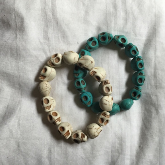 Brandy Melville Skull bracelet bundle!