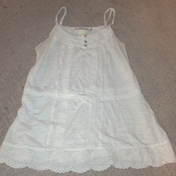white H&M tank
