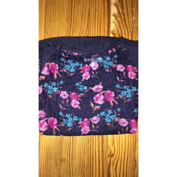 CLOSET CLOSING Navy Floral Long Sleeve - Picture 3 of 3