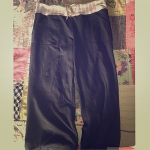 Lululemon crop pants