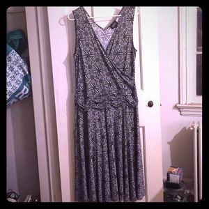 Black and white pattern dress