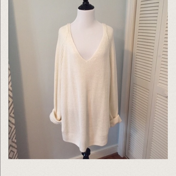 LAST DROP! GAP oversized sweater - Picture 2 of 4