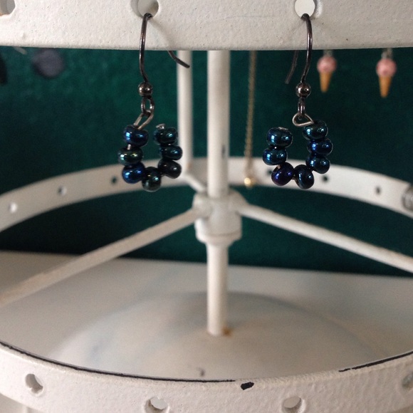 Beaded earrings - Picture 2 of 2