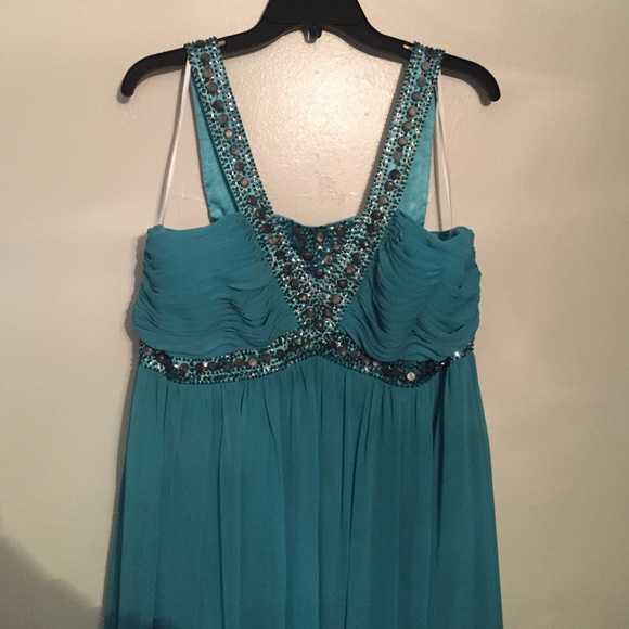 TEAL PROM DRESS!