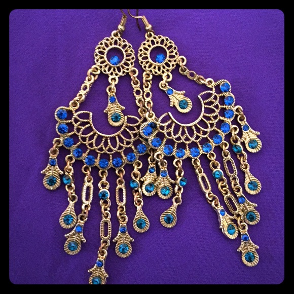 Chandelier earrings