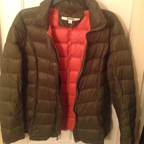 Green puffer jacket - Picture 2 of 3