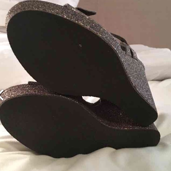 Glitter Wedges - Picture 3 of 4