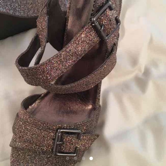 Glitter Wedges - Picture 4 of 4