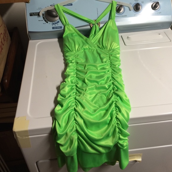 Dress - Picture 1 of 2