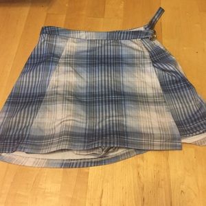 Unif plaid skort