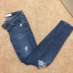 Abercrombie & Fitch Destroyed Skinny Jeans
