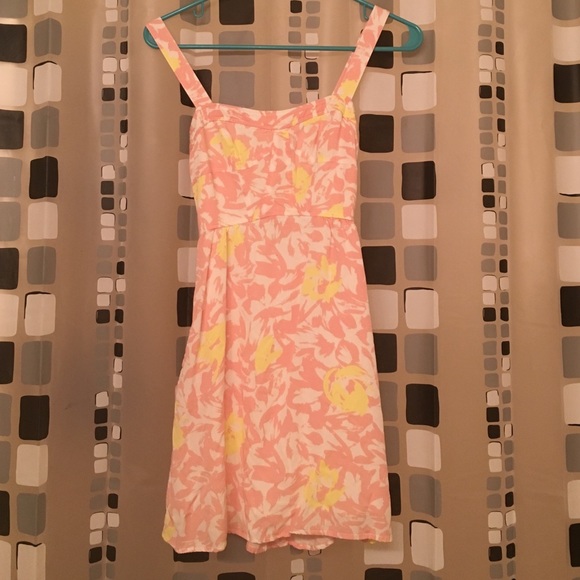 Pink and yellow sundress❤️