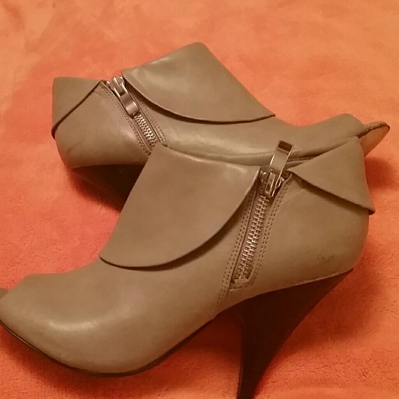 Mossimo Peep Toe Booties - Picture 3 of 4