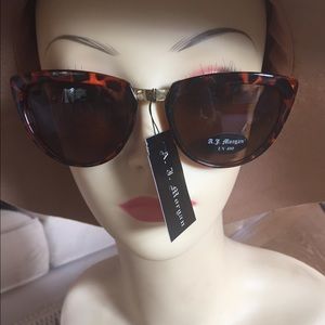 Leopard Print and Gold Sunnies