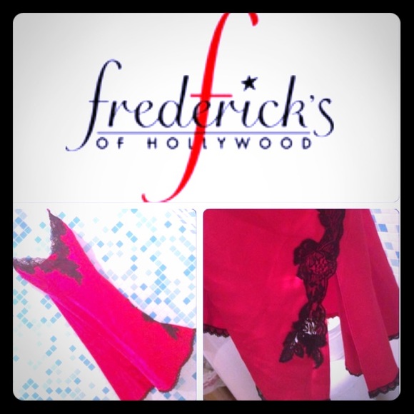 FREDERICK'S OF HOLLYWOOD Red Satin Feel Nighty