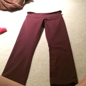 Lululemon Maroon Cropped Leggings