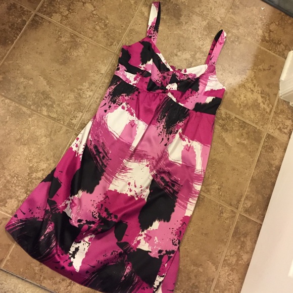 Limited print dress- size 8