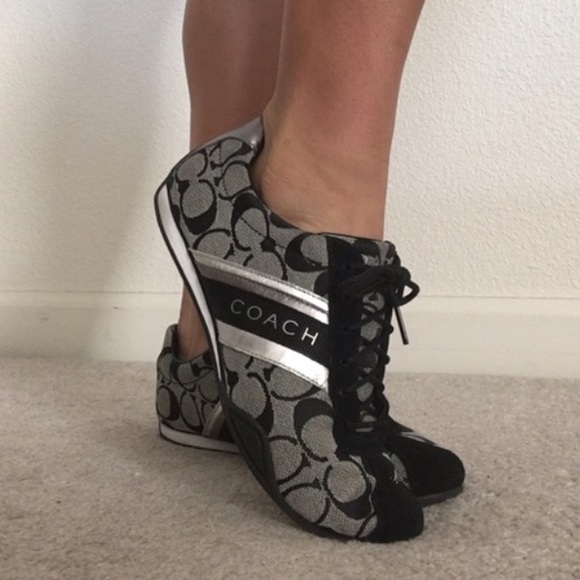 NEW!! Coach Remonna: Size 7