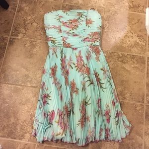 ABS printed accordion pleated day dress - size 6