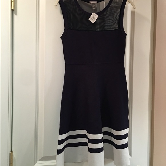 Neiman Marcus Dresses & Skirts - Super Cute Neiman Marcus Dress