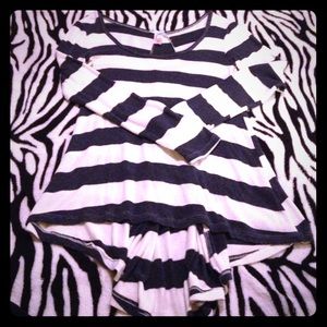 Navy blue/white hi-lo shirt