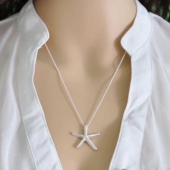 Jewelry - Starfish Necklace
