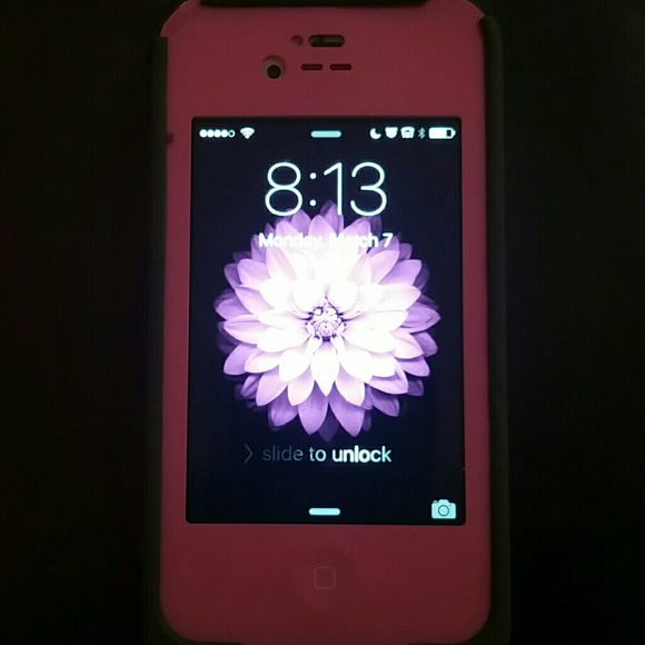 Iphone 4 - Picture 1 of 3