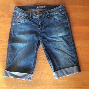 Hudson capris sz27
