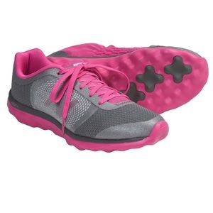 💕 New Balance Super Comfy Pink Walkin Shoes 7 💕
