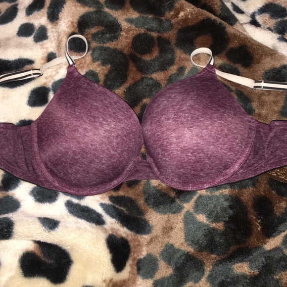 No flaws Victoria Secret 32 DD bra