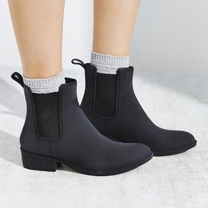 Jeffery campbell / urban outfitters