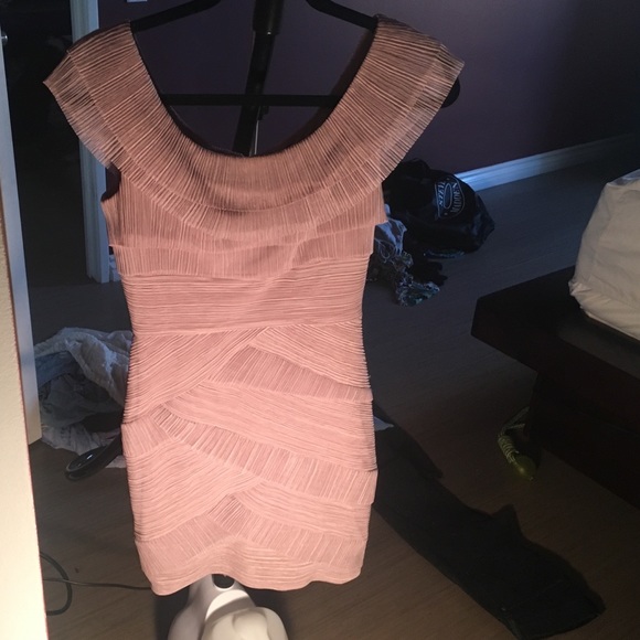 Bcbg off the shoulder dress! - Picture 2 of 3