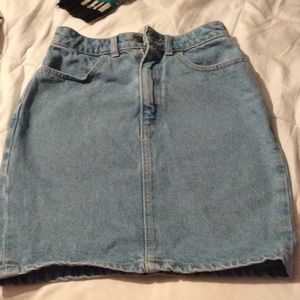 FITTED HIGH WAIST JEAN SKIRT
