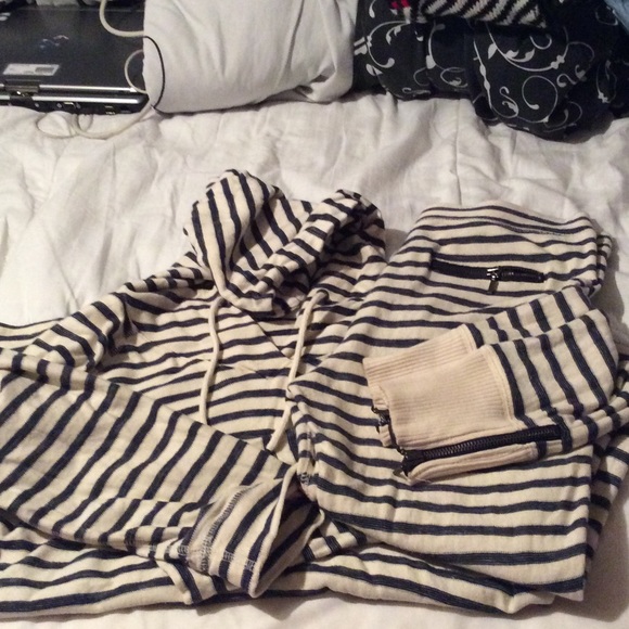 STRIPE JOGGER FIT
