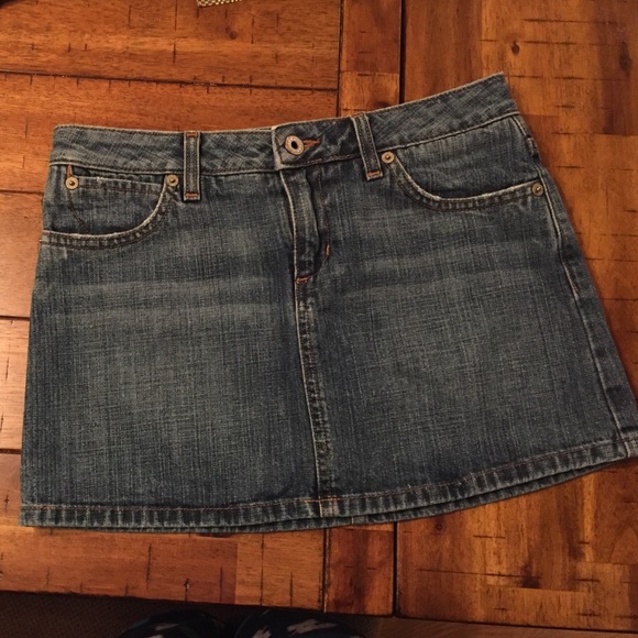 Guess denim mini skirt - Picture 1 of 3
