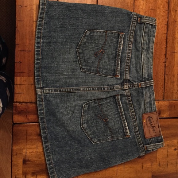Guess denim mini skirt - Picture 2 of 3