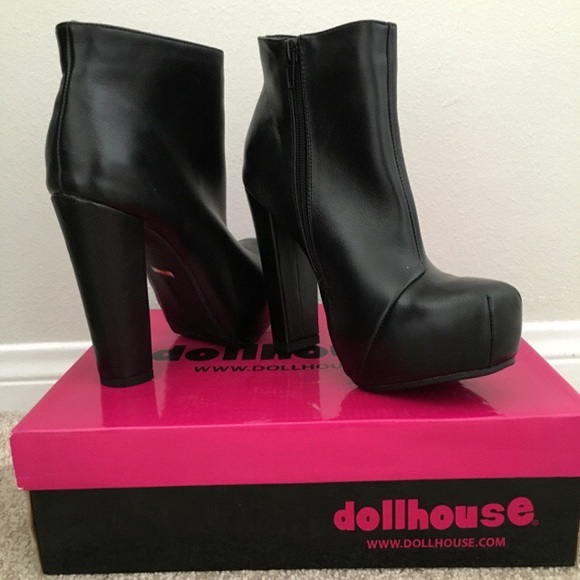 DOLLHOUSE Vanguard Bootie - Picture 1 of 3