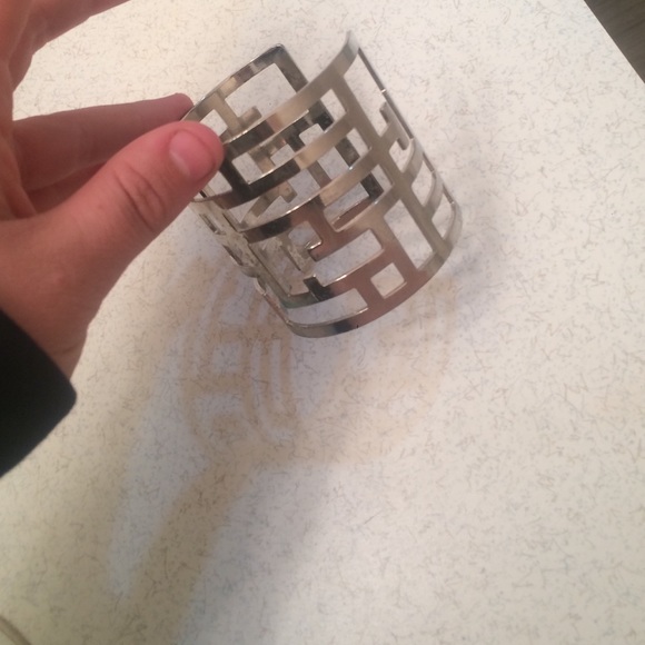 Silver bangle - Picture 3 of 3