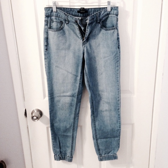 Forever 21 Denim - Forever 21 Low Rise Jeans