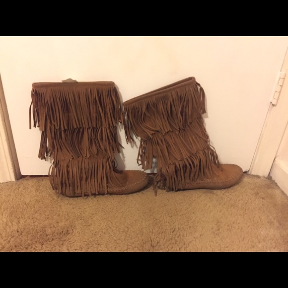 Womens fringe boots