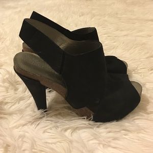 Black dress sandal