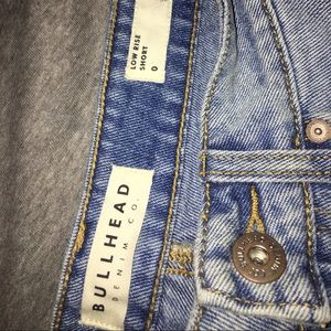 Bullhead low rise denim shorts