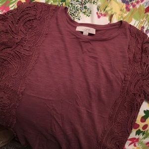 Women's loft small t-shirt