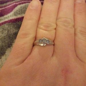 Size 7 tanzenite ring