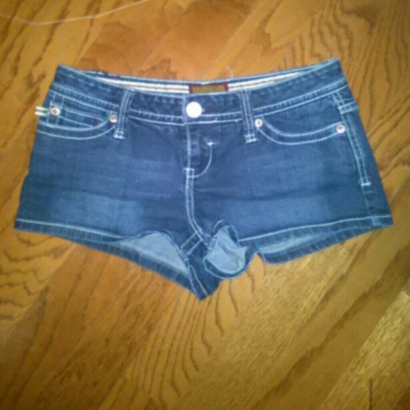 Blue jean shorts - Picture 1 of 3