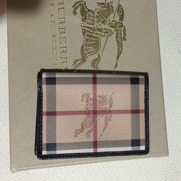 Burberry ID holder