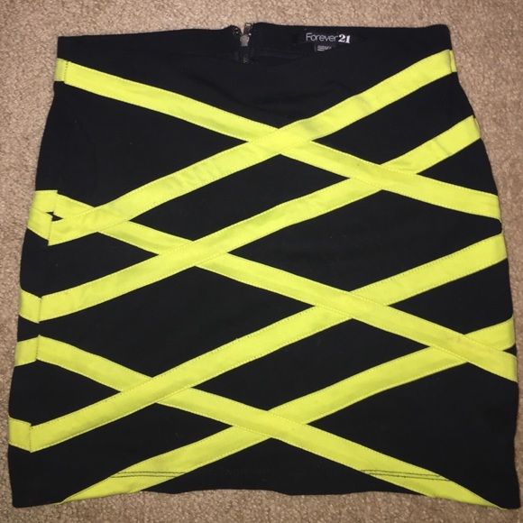 Sexy neon yellow pencil shirt😍😍